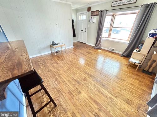 39 3rd St, Florence NJ  08518-2001 exterior