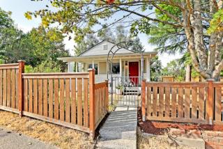1802 Elmgrove St, Seattle WA  98136-2327 exterior