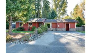 1728 106th St, Everett WA  98204-3695 exterior