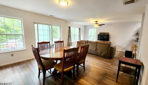 3601 Scenic Ct, Parsippany NJ  07834-3477 exterior