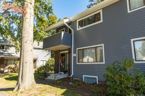 159 Shagbark Dr, Derby, CT 06418-2621