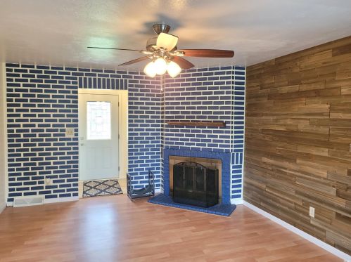 52075 Del Rue Dr, Elkhart IN  46514-9396 exterior