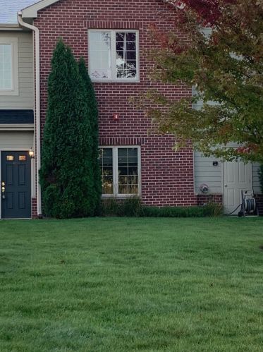 4840 Forest Ridge Dr, Waukesha, WI 53151-7491