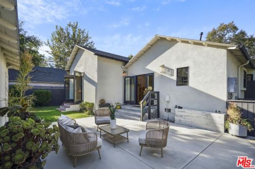 12202 Hartsook St, North Hollywood CA  91601-3961 exterior