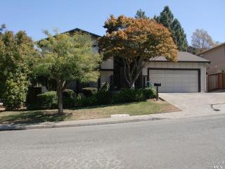 1007 Locust Dr, Vallejo, CA 94591-4343