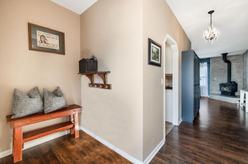 536 Sand Dr, West Bend, WI 53095-5436