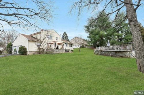 50 Sheffield St, Oakland NJ  07436-2657 exterior