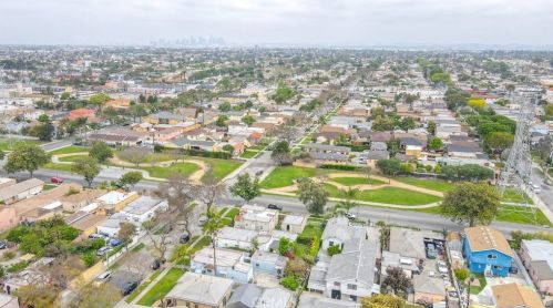 3117 Illinois Ave, South Gate CA 90280-4183 exterior