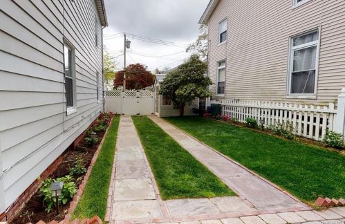 7 Churchill St, Crotonville, NY 10562-5017