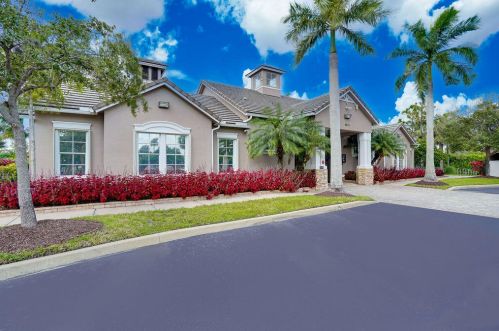 9833 Eastbrook Cir, Fort Pierce FL  34987-2431 exterior