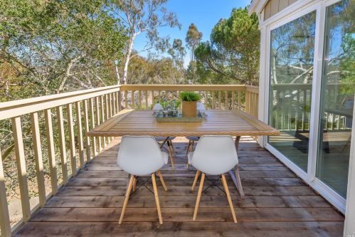 9 Thoreau Cir, Mill Valley CA  94941-4651 exterior
