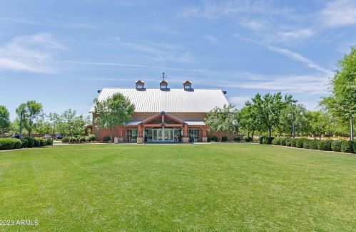 4231 Sundance Ave, Gilbert AZ 85297-6623 exterior