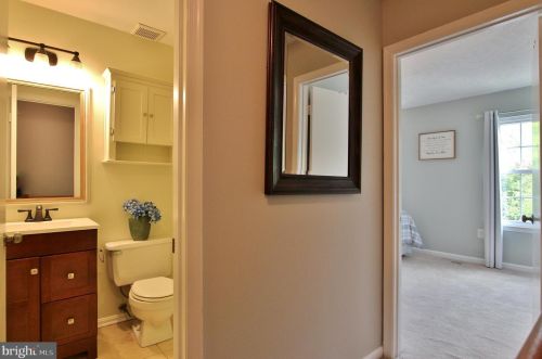 7616 Whitly Way, Lorton VA  22079-1745 exterior