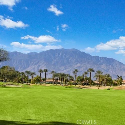 20 Hilton Head Dr, Rancho Mirage CA  92270-1607 exterior