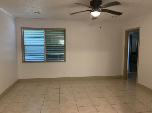 2326 30th Ave, Texas City, TX 77590-3935