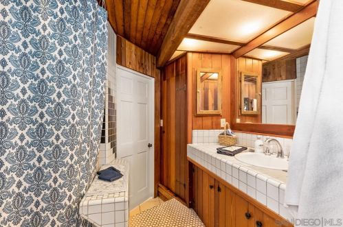 4273 Dawes St, San Diego CA 92109-1230 exterior