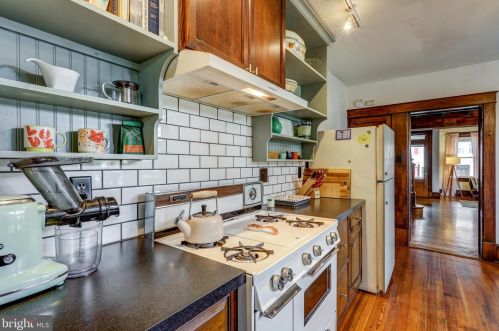 546 Orange St, Lancaster PA  17603-3669 exterior