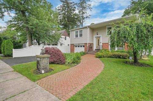 239 Davis Ave, White Plains, NY 10605-3213