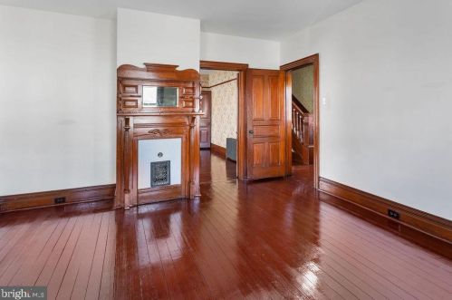 401 Fulton St, Hanover, PA 17331-2611
