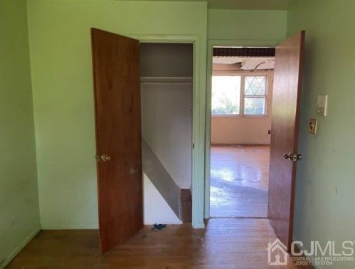 6 Jennifer Ct, Piscataway NJ  08854-5416 exterior