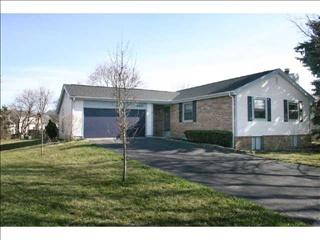 3441 Merrydawn Dr, Columbus, OH 43221-4559