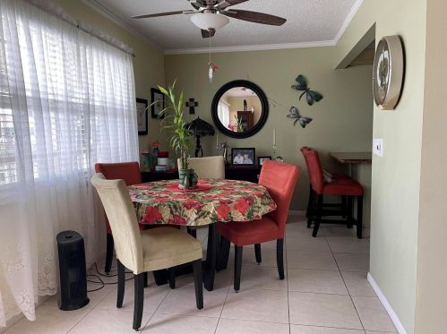 54 Somerset C, West Palm Beach, FL 33417-2111