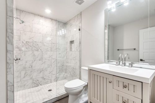 315 Oakcrest Dr, Richardson TX  75080-2520 exterior