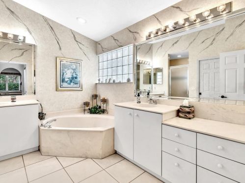 6840 Lismore Ave, Boynton Beach FL  33437-6441 exterior