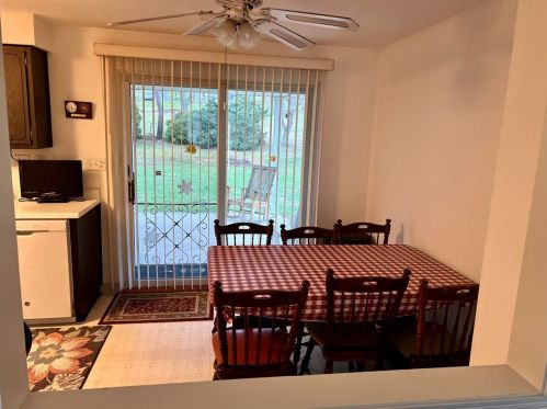 1521 Sycamore St, South Connellsville PA  15425-4954 exterior