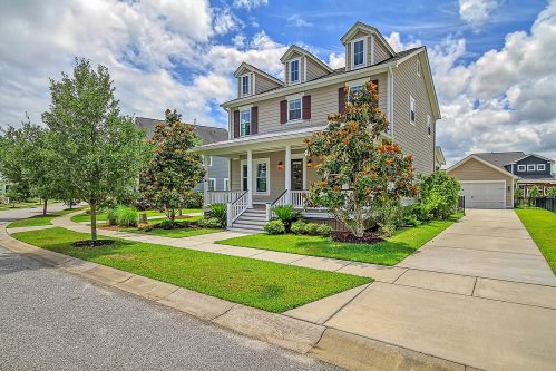 1372 Crane Creek Dr, Mount Pleasant SC  29466-7511 exterior