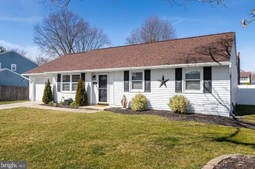 105 Wycombe Ave, West Deptford NJ  08096-4235 exterior