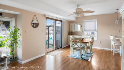 106 Moorage Ave, Berkeley Township NJ  08721-1879 exterior