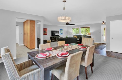 311 Edgewood Dr, Vacaville CA  95688-3602 exterior