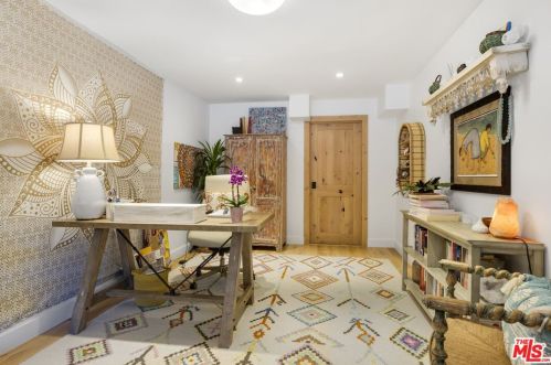 1316 Topanga Canyon Blvd, Topanga CA  90290-4271 exterior