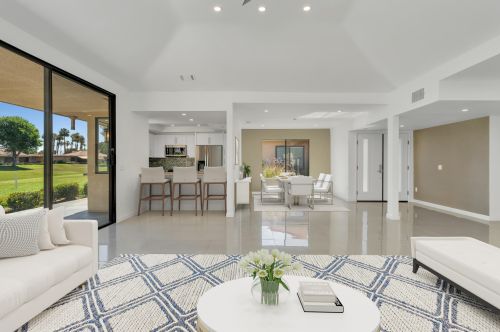 42 Majorca Dr, Rancho Mirage CA  92270-3823 exterior