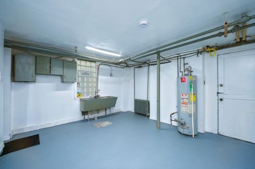 7711 Cannon St, Pittsburgh PA 15218-2108 exterior