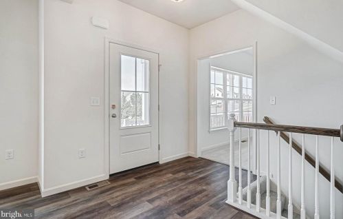 26 Lee Dr, Schoeneck, PA 17578-9359