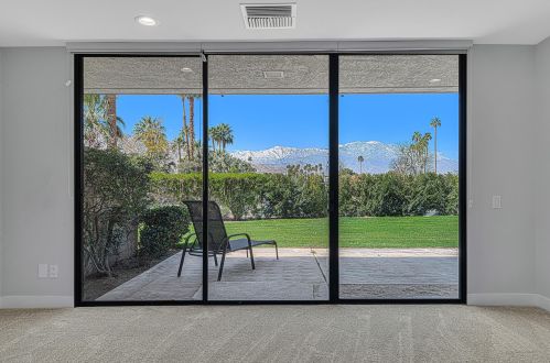 6 Cornell Dr, Rancho Mirage CA  92270-3630 exterior