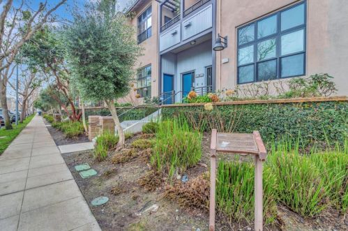 2903 Glascock St, Oakland, CA 94601-2838