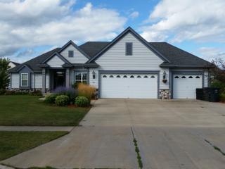 650 Stoecker Farm Ave, Mukwonago, WI 53149-8278