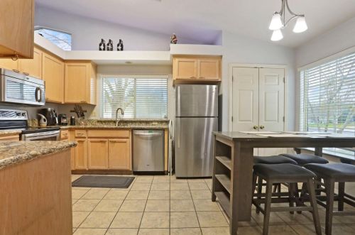1804 Elleby Ct, Modesto CA  95355-8658 exterior