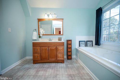 10629 Catharpin Rd, Spotsylvania VA 22551-4505 exterior