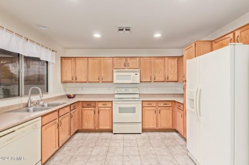 16132 Post Dr, Sun City AZ  85374-5732 exterior