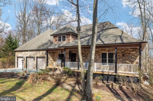 13329 Mountain Rd, Lovettsville, VA 20180-2814