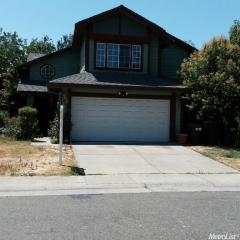 8582 Flannery Way, Sacramento, CA 95828-7519