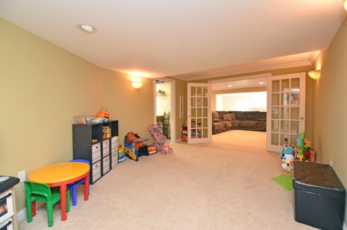 1043 Robertson Rd, Covington KY  41015-2145 exterior