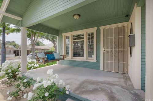 3391 Locust St, Riverside, CA 92501-2632