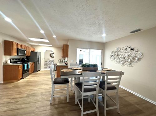 2062 Floresta Dr, Fort Pierce FL  34984-4706 exterior