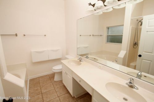3638 2nd Pl, Vero Beach FL  32968-2430 exterior
