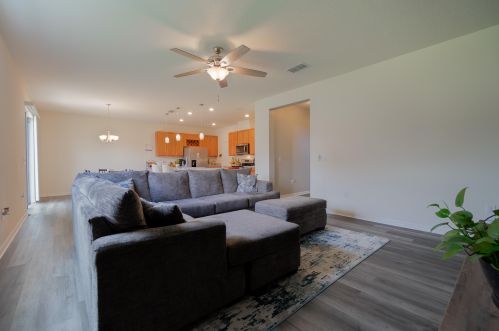 5930 Pine Trail Cir, Port Saint Lucie FL  34983 exterior